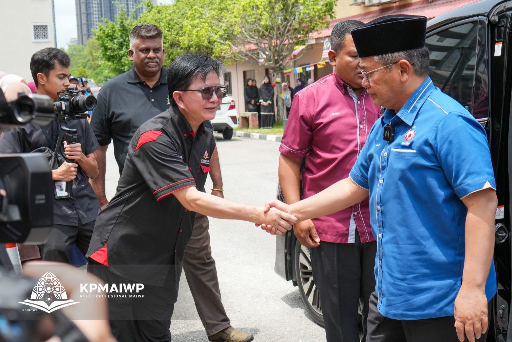 554467636_782565051195708_2282424926574370381_n